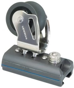 LEWMAR Ocean T-Track Genoa Car with Plunger